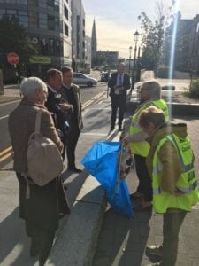 Judges meet residents doing cleanup